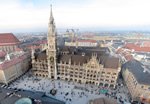 Munich Marienplatz with New City Hall [Photo: Chris 73]